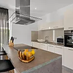 In With Heated Pool And Whirlpool Villa