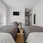 Villa In With Heated Pool And Whirlpool *