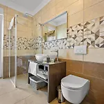 In With Heated Pool And Whirlpool *