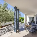 Villa In With Heated Pool And Whirlpool